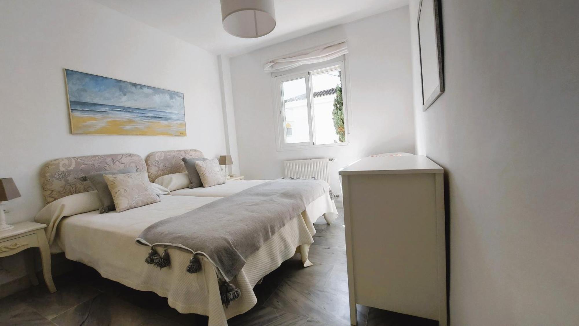 Apartment And Golfside In Guadalmina *